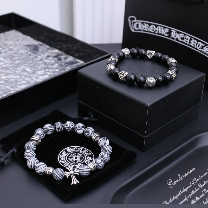 Ch**me He**ts bracelets